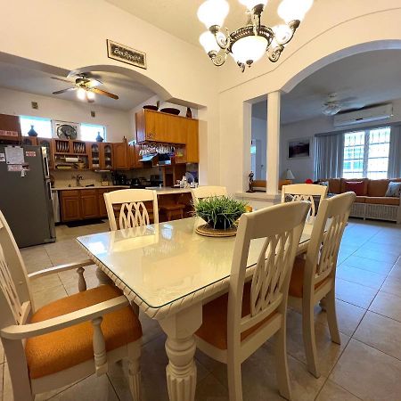 Welcome To The Unpretentious And Breezy Graceville, Steps Away From The Beach Saint James Exteriér fotografie