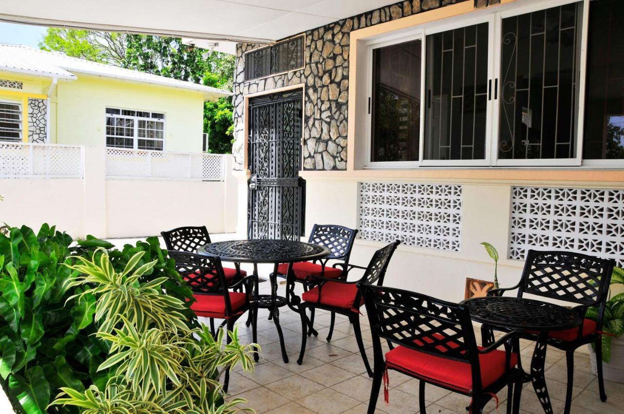 Welcome To The Unpretentious And Breezy Graceville, Steps Away From The Beach Saint James Exteriér fotografie